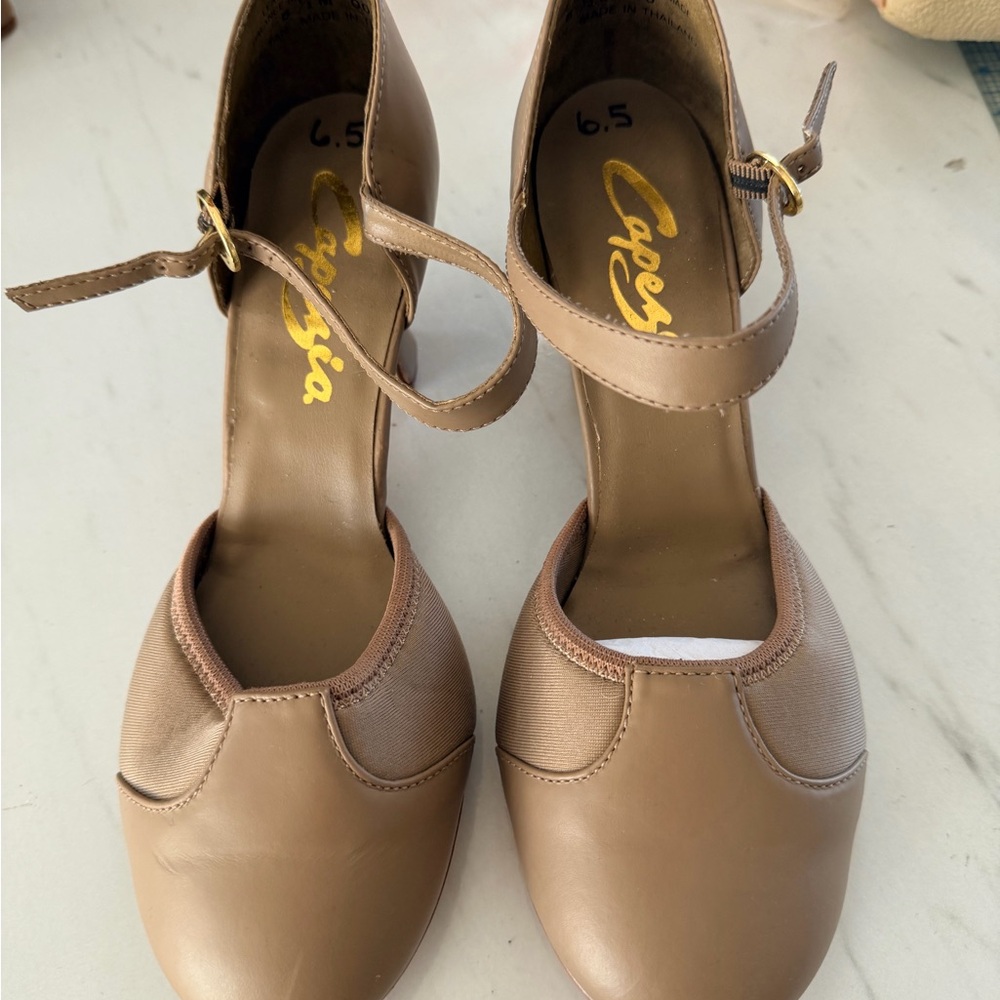 Capezio Women's Brown Heels